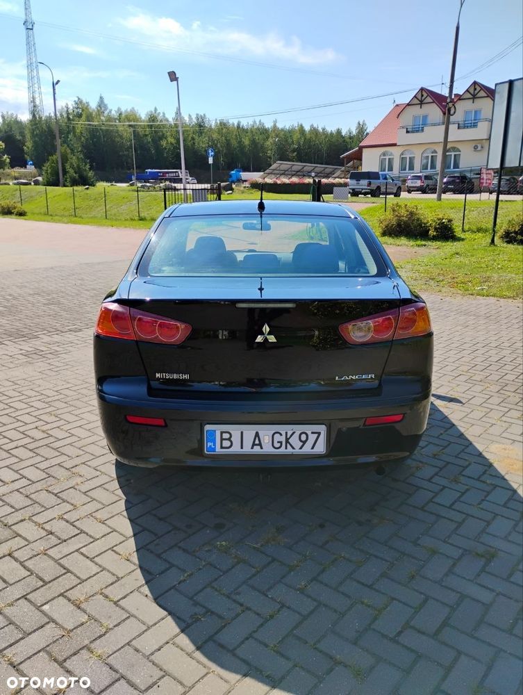 Mitsubishi Lancer 1.5 Invite - 7