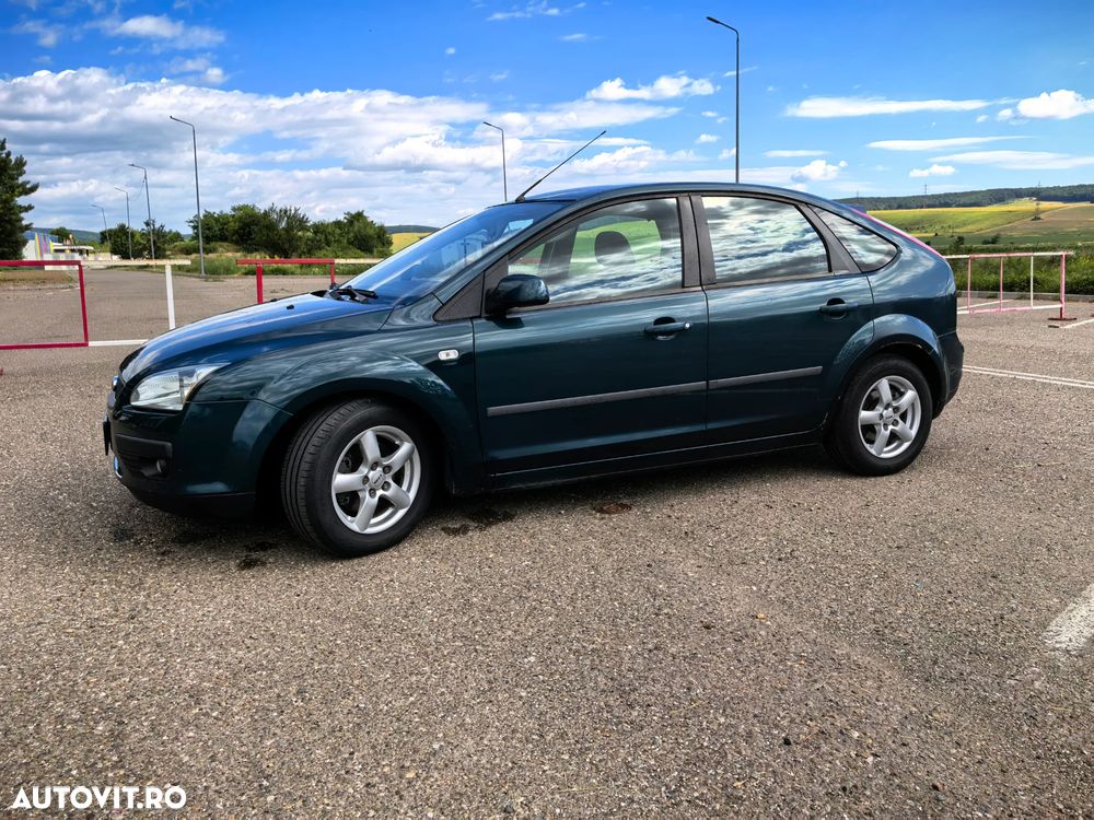 Ford Focus 1.6i Trend - 1