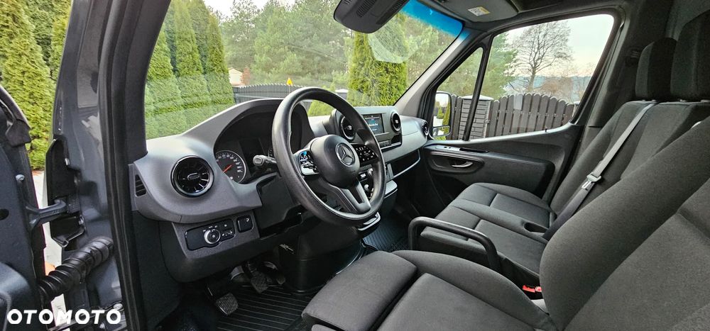 Mercedes-Benz Sprinter - 7