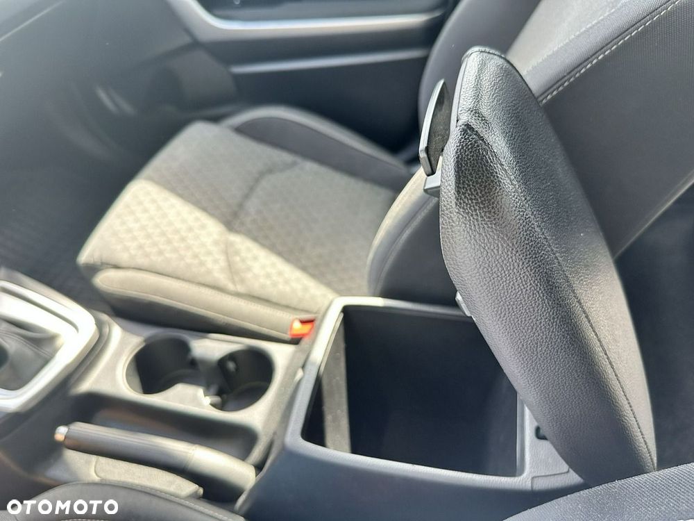 Kia Ceed - 39