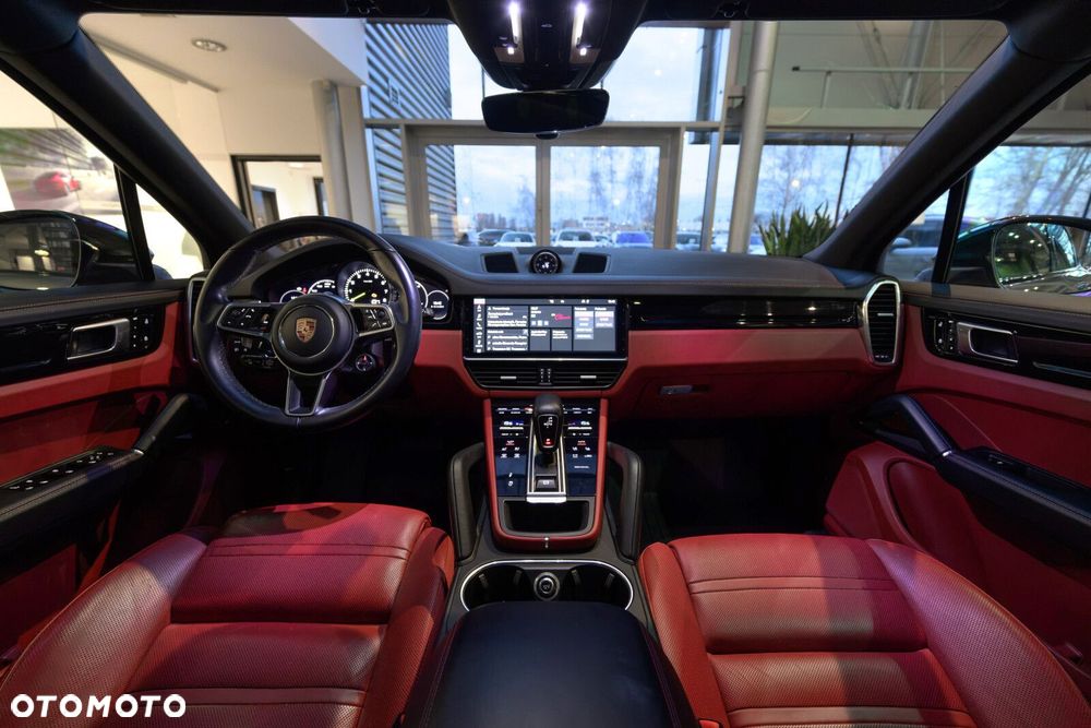 Porsche Cayenne - 8