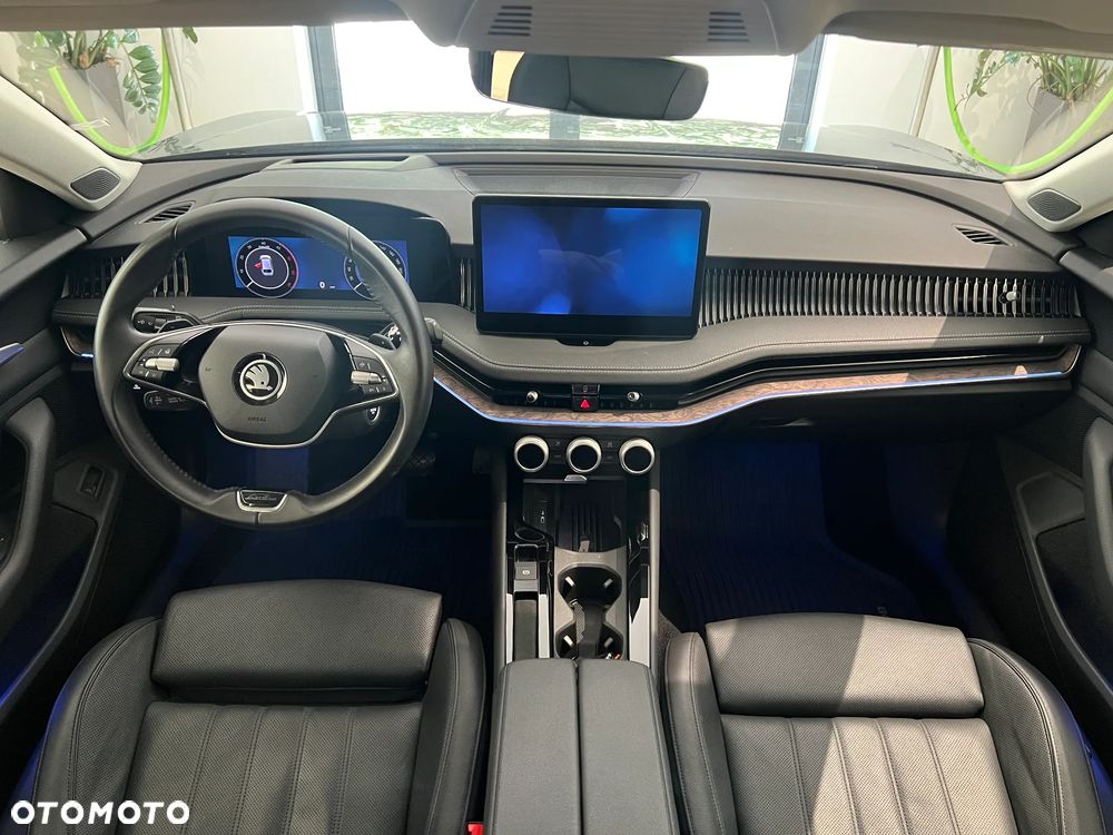 Skoda Superb 2.0 TDI SCR 4x4 L&K DSG - 13