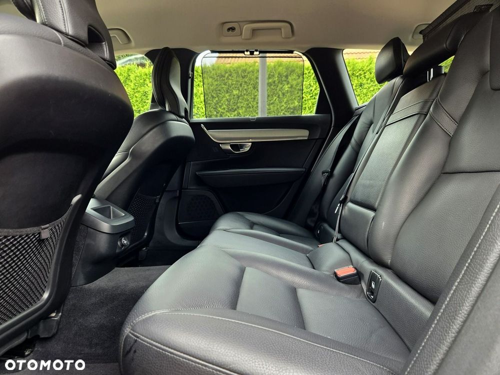 Volvo V90 D4 SCR Momentum - 12