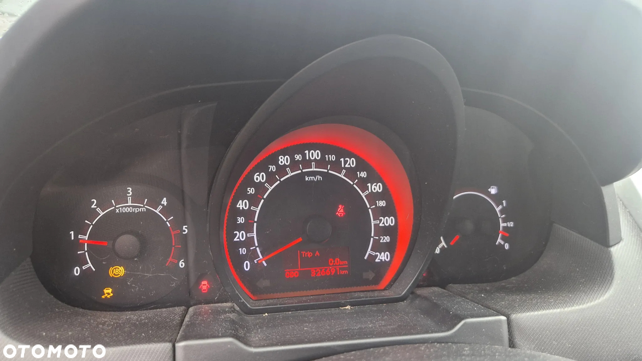 Kia Ceed 1.6 CRDi 128 Dream Team Edition - 11