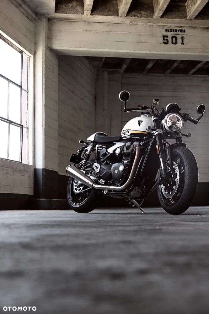 Triumph Speed Twin - 3
