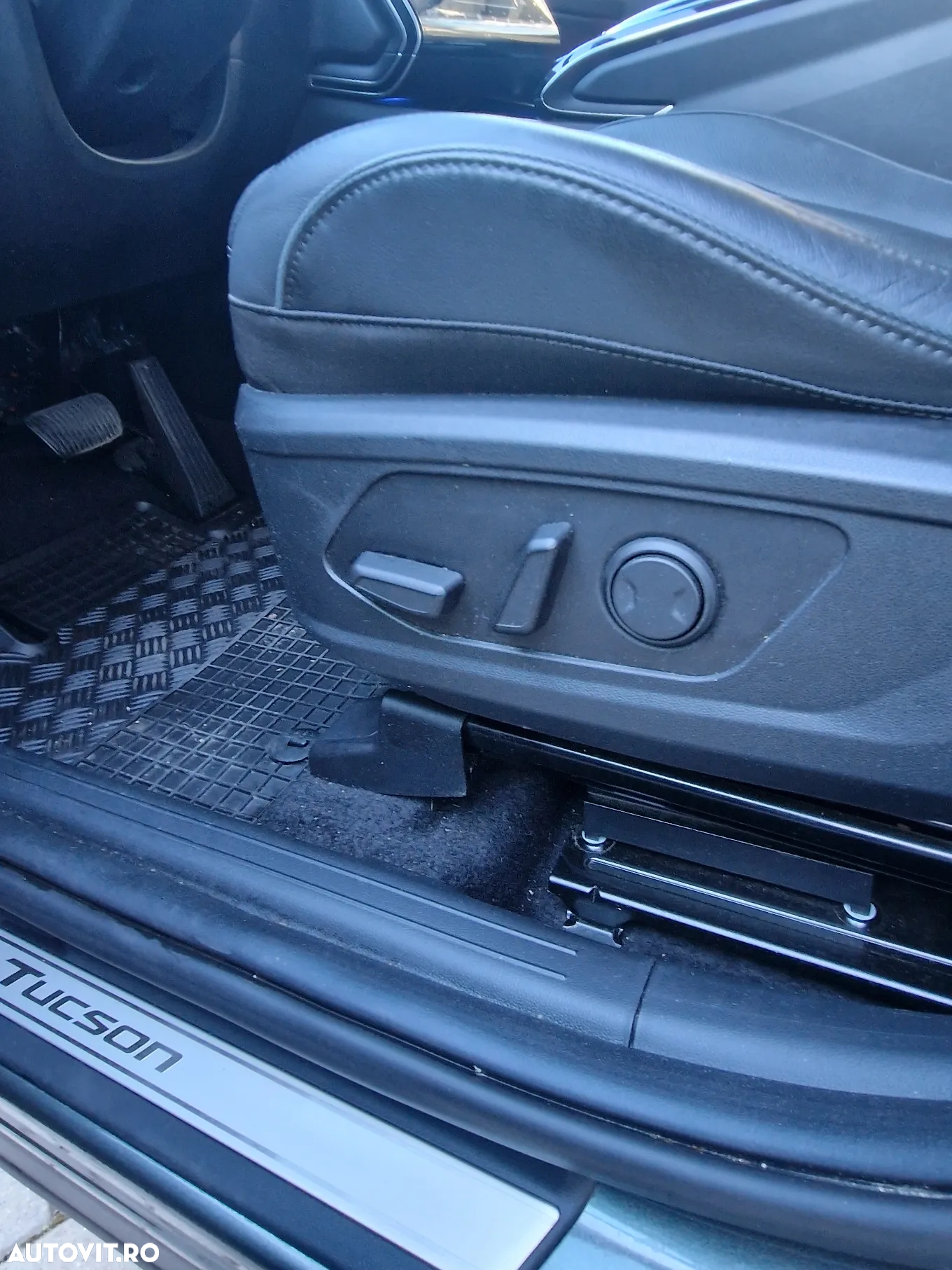 Hyundai Tucson PHEV 1.6 l 265 CP 4WD 6AT Luxury - 17