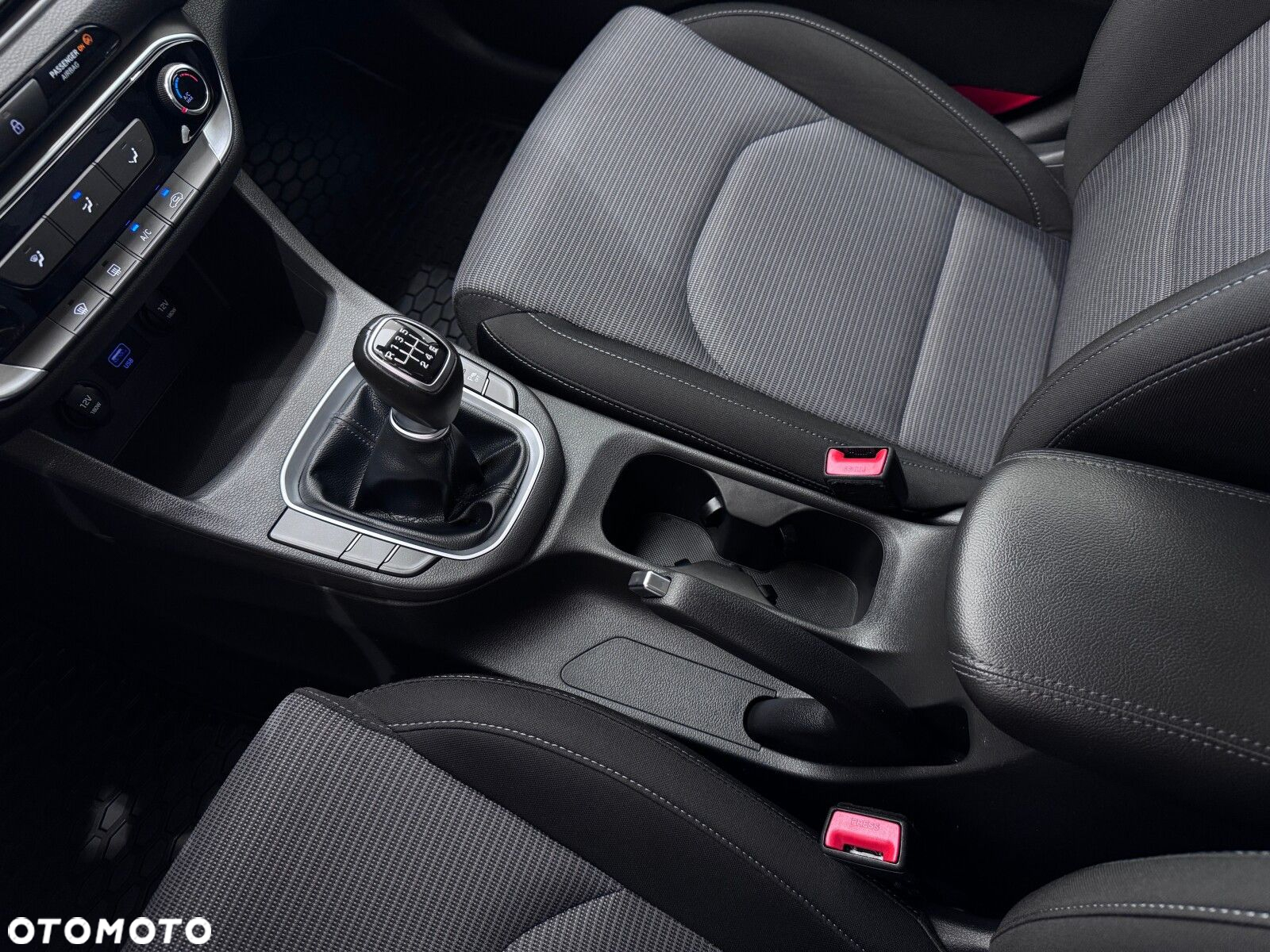 Hyundai i30 1.5 DPI Classic + - 25