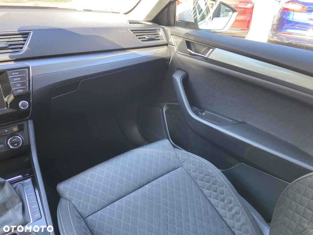 Skoda Superb 2.0 TDI Ambition - 19