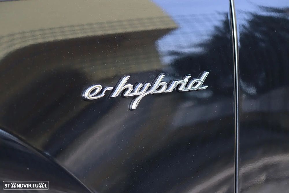 Porsche Cayenne E-Hybrid - 4