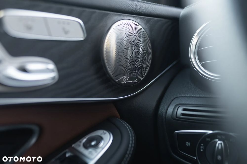 Mercedes-Benz GLC - 22