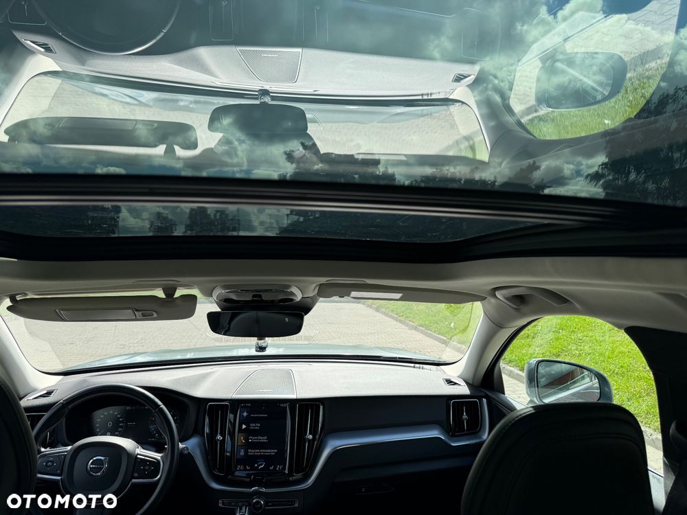 Volvo XC 60 T5 AWD Geartronic Momentum - 20