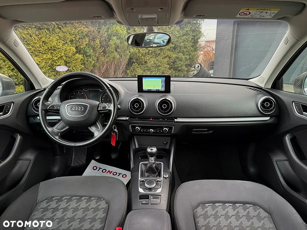 Audi A3 Sportback 1.4 TFSI Attraction - 29