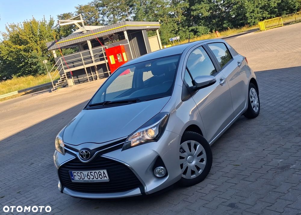 Toyota Yaris 1.0 Premium - 1