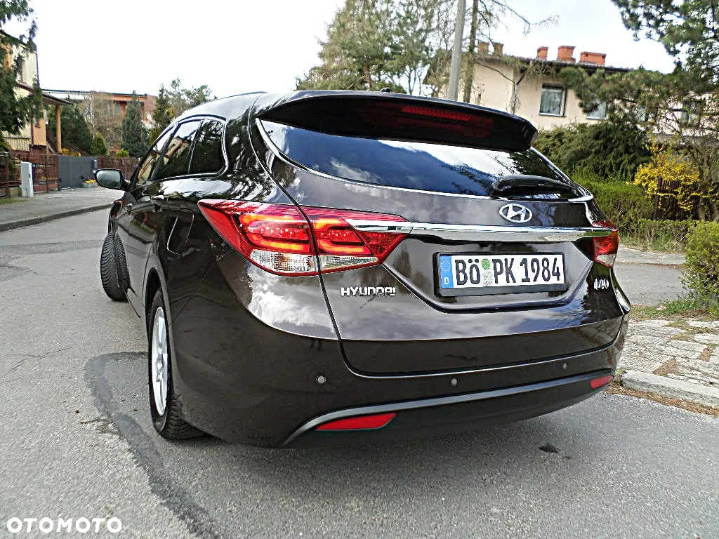 Hyundai i40 Kombi blue 1.6 Trend - 3