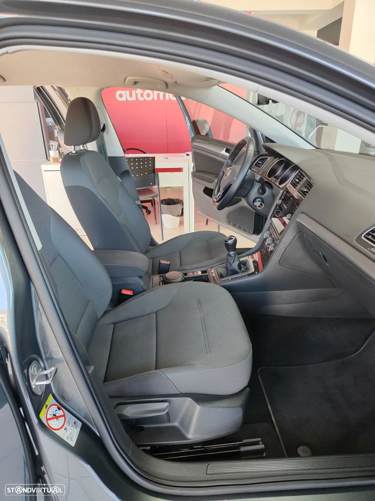 VW Golf Variant 1.5 TSI Confortline - 18