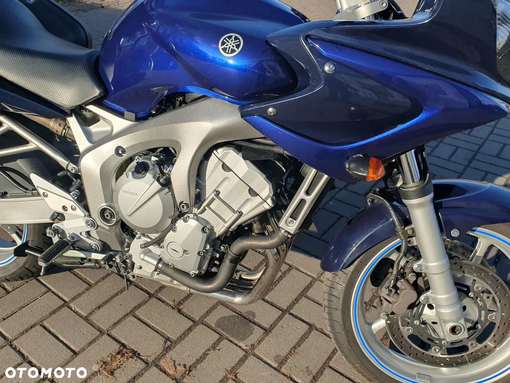 Yamaha FZ6 - 18