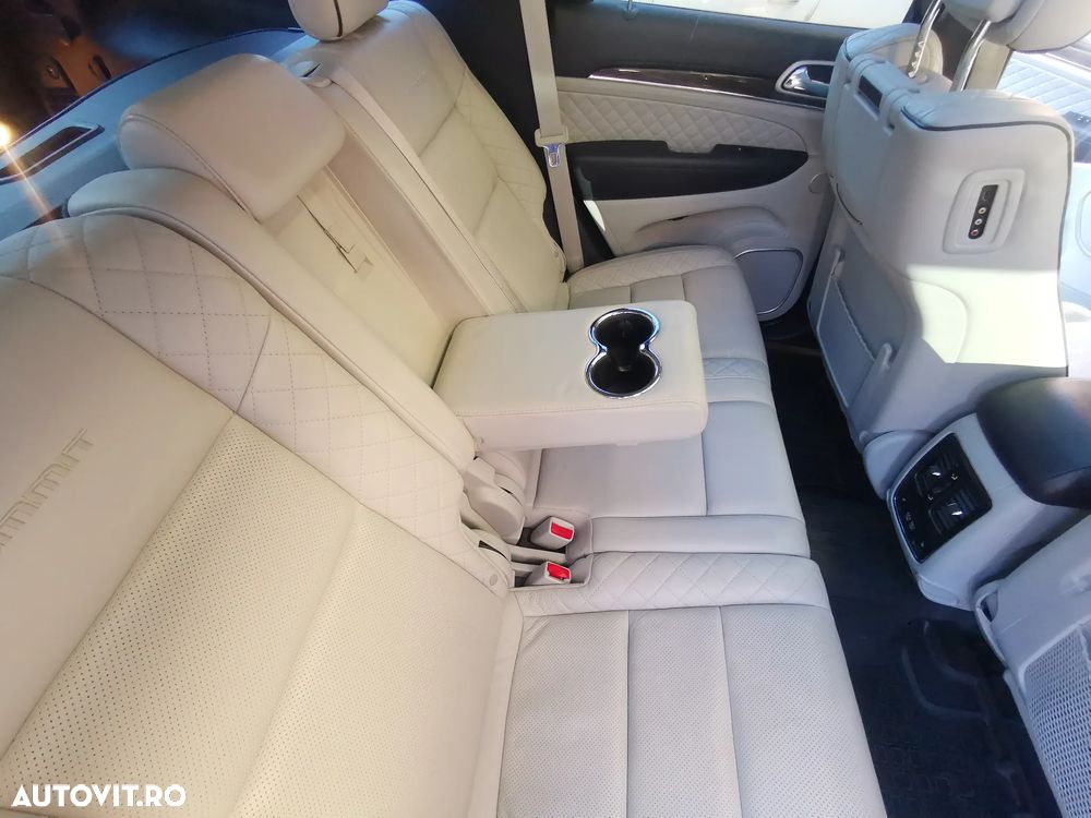 Jeep Grand Cherokee 3.0 TD AT Summit - 29