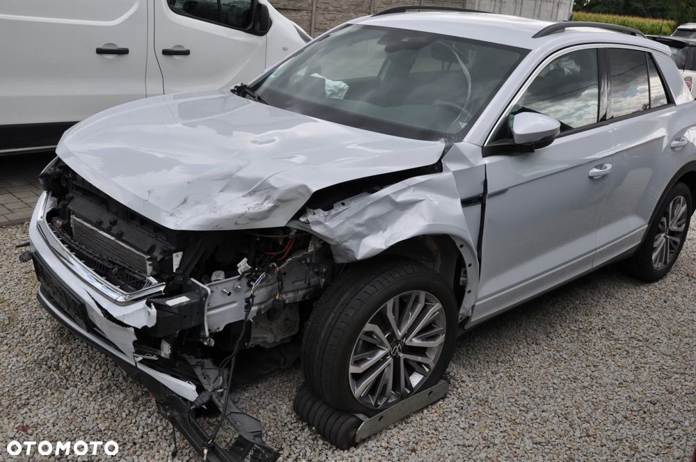Volkswagen T-Roc 2.0 TDI SCR 4MOTION DSG R-Line - 3