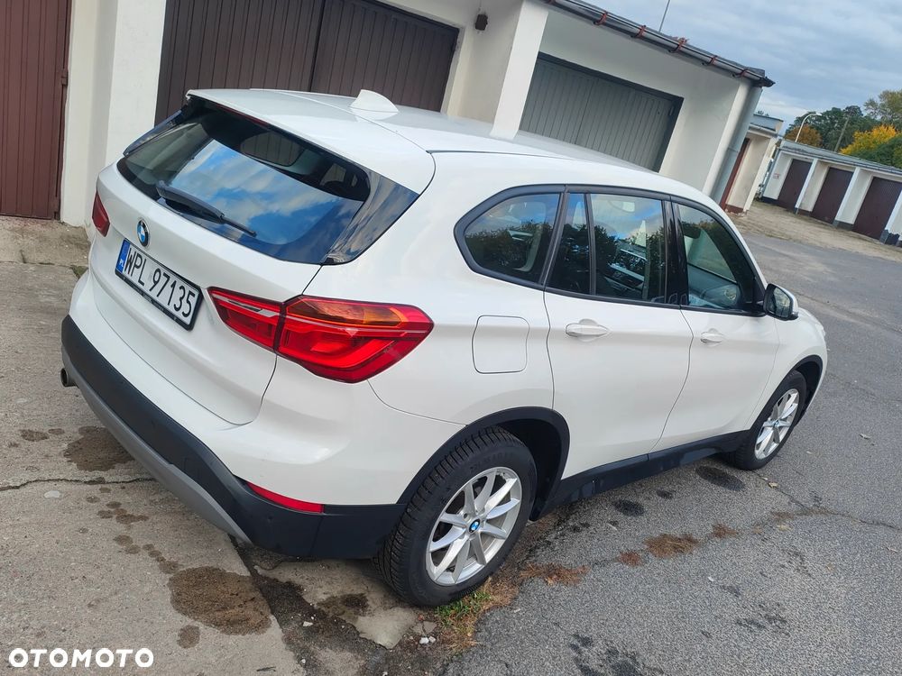 BMW X1 sDrive18d Sport Line - 9