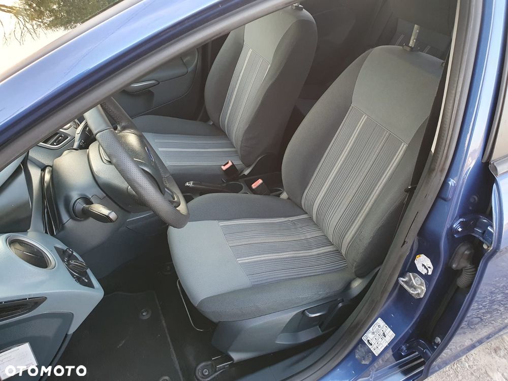 Ford Fiesta 1.25 Ambiente - 19