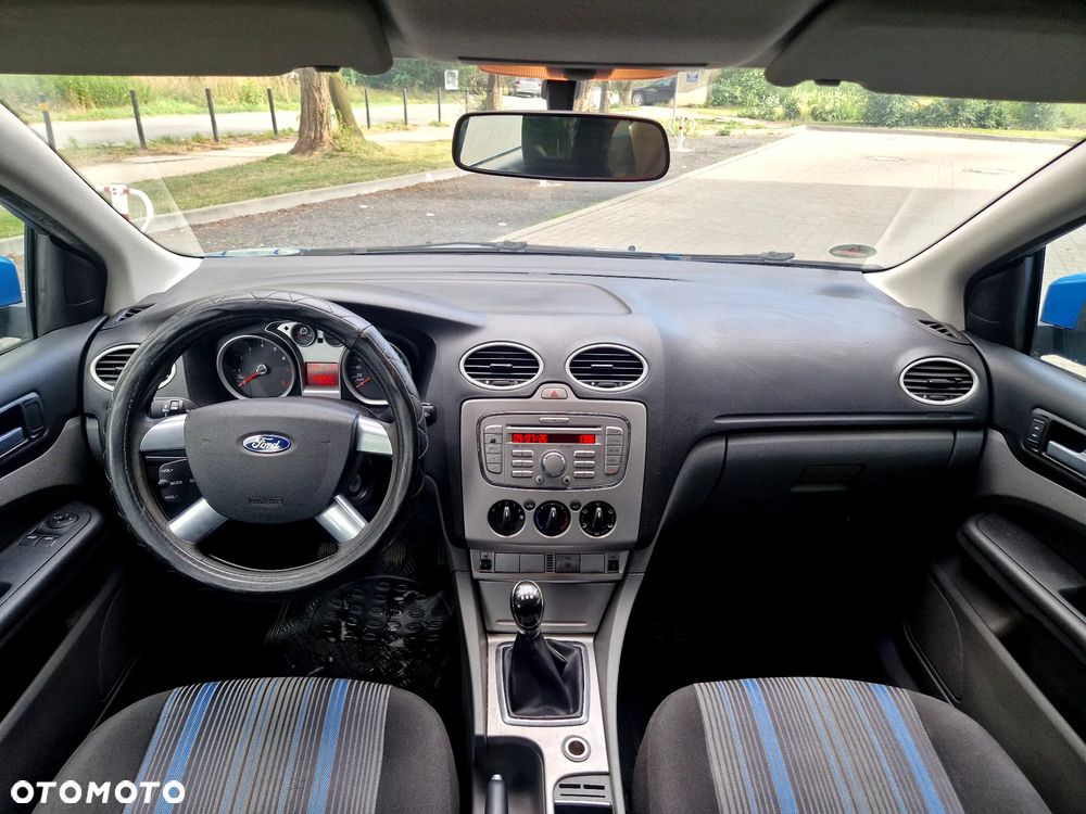 Ford Focus 1.6 Ti-VCT Style+ - 7