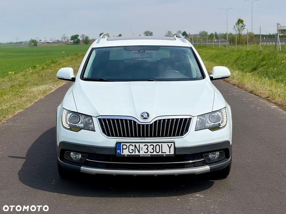 Skoda Superb 2.0 TDI 4x4 Platinum Outdoor DSG - 7