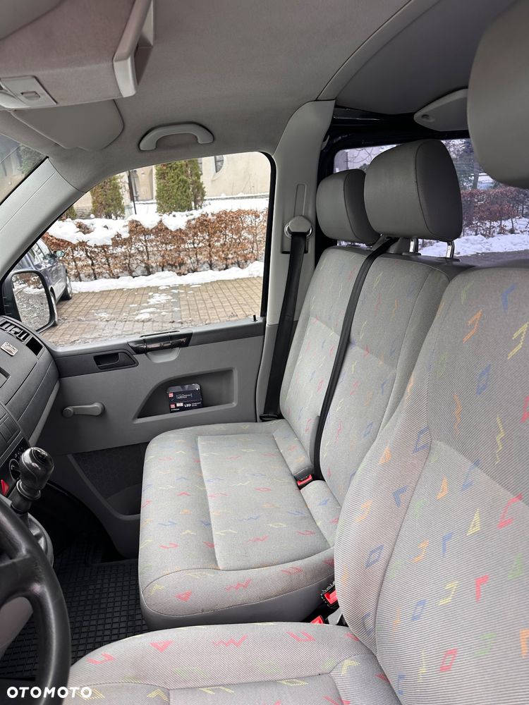 Volkswagen Transporter Caravelle Lang (5.Si.) - 24