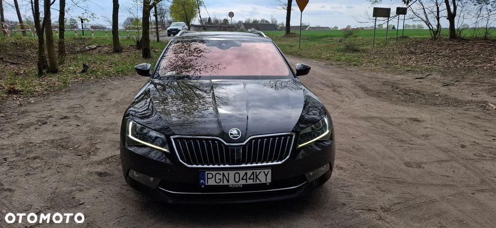 Skoda Superb 2.0 TDI Style - 1
