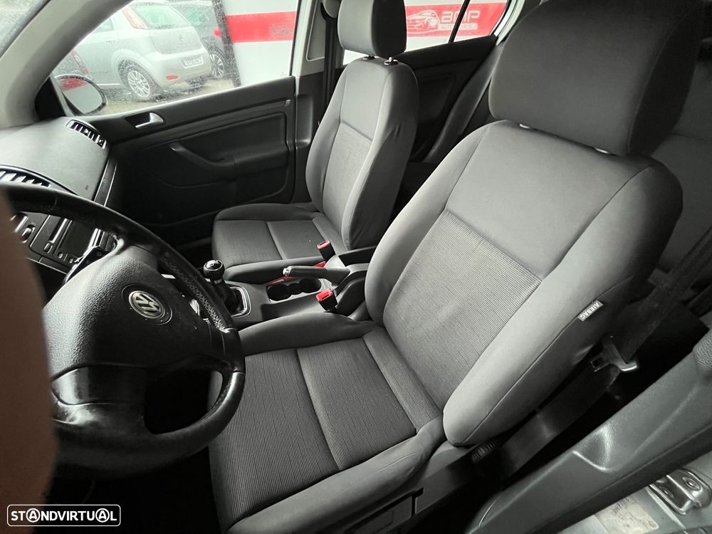 VW Golf 1.6 FSi Confortline - 10