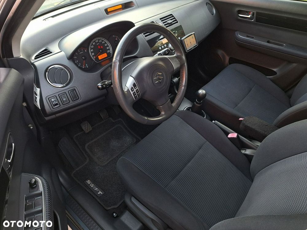 Suzuki Swift - 9