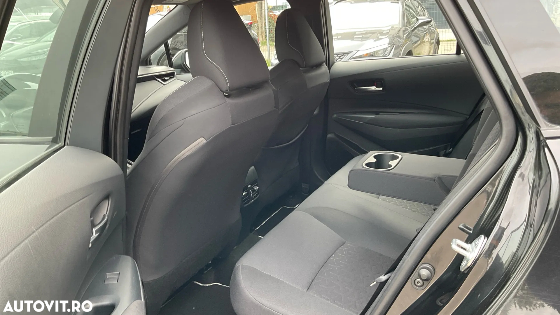 Toyota Corolla 1.8 Hybrid Touring Sports Business Edition - 15