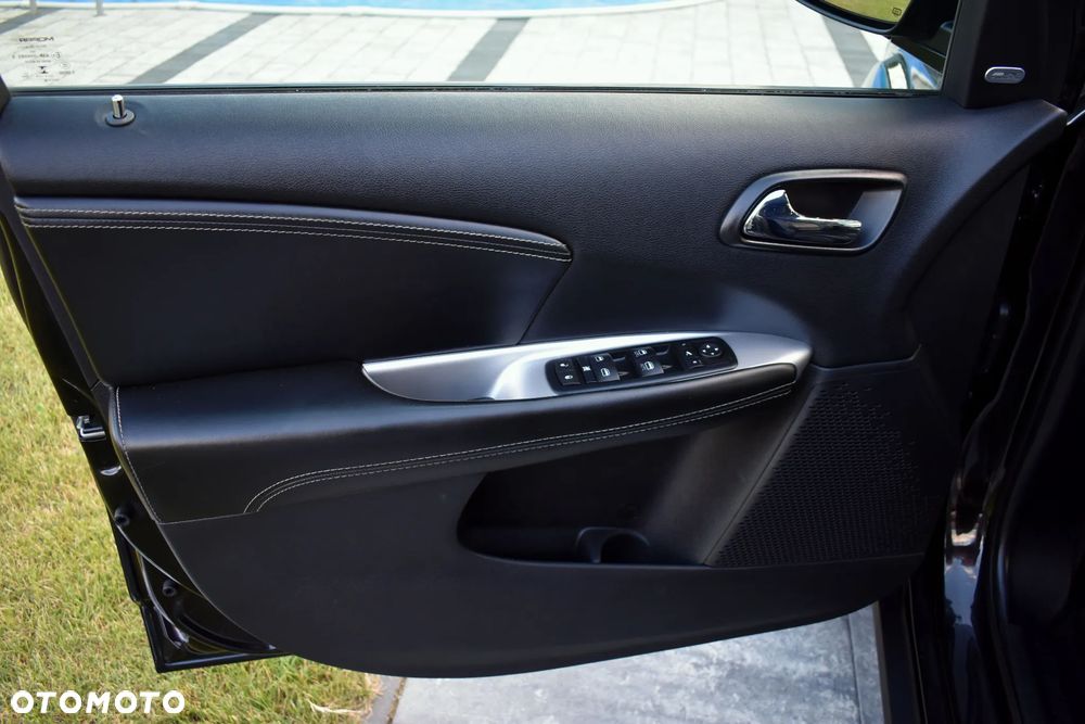Fiat Freemont 2.0 Multijet 16V DPF Automatik Allrad Black Code - 22