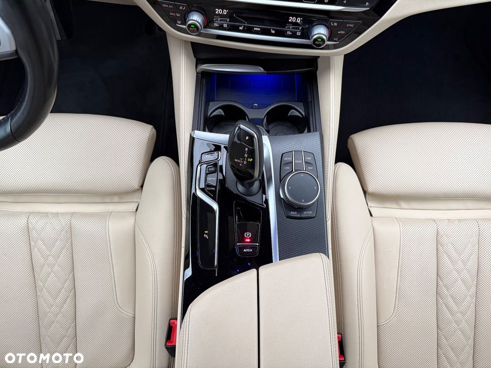 BMW Seria 5 530i mHEV M Sport sport - 24
