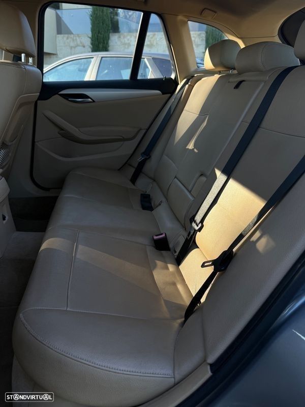 BMW X1 18 d sDrive - 11