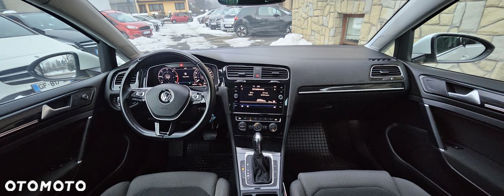 Volkswagen Golf 2.0 TDI SCR DSG Active - 27