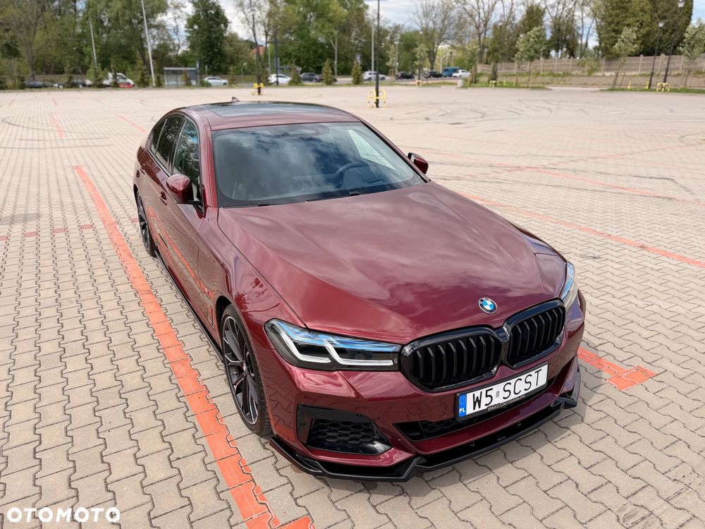 BMW Seria 5 540i xDrive mHEV sport - 13