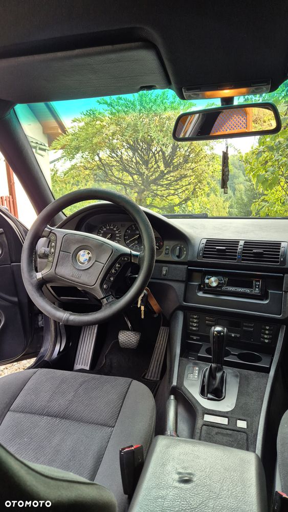BMW Seria 5 - 16