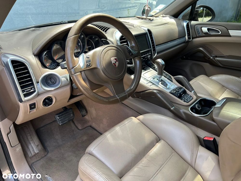Porsche Cayenne Platinum Edition - 7
