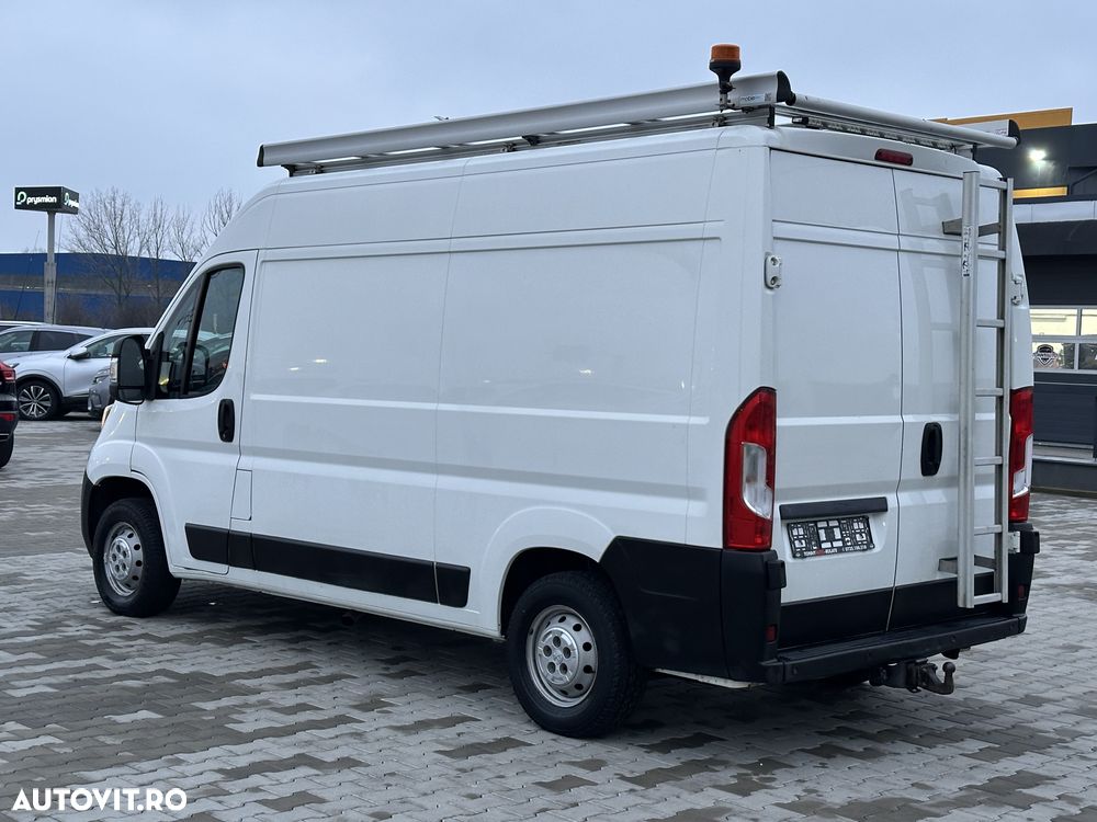 Peugeot Boxer 335 Fourgon  L2H2 MWB HR DSL - 4