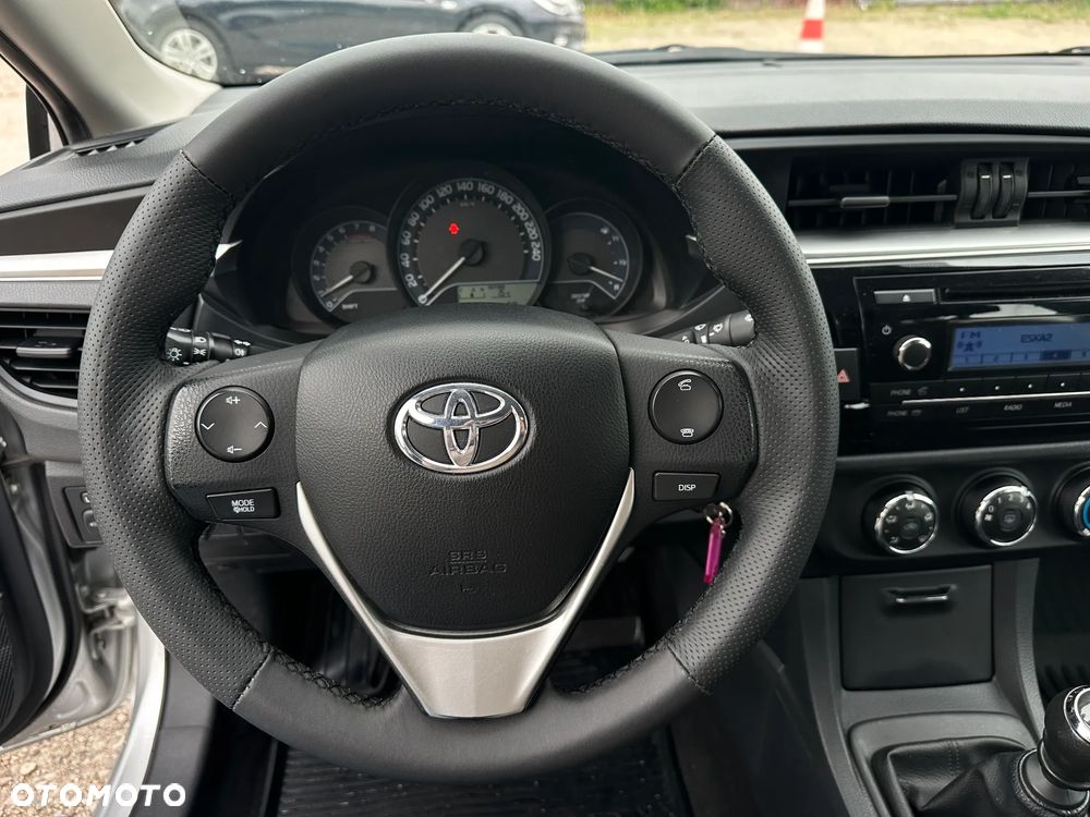 Toyota Corolla - 17