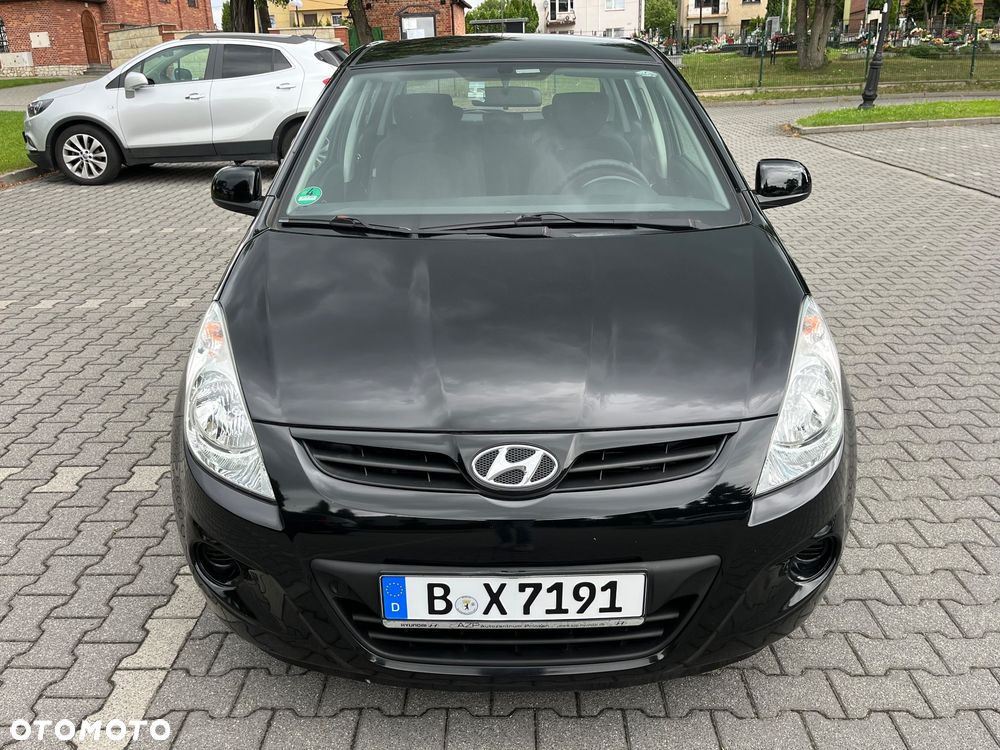 Hyundai i20 1.2 FIFA WM Edition - 13