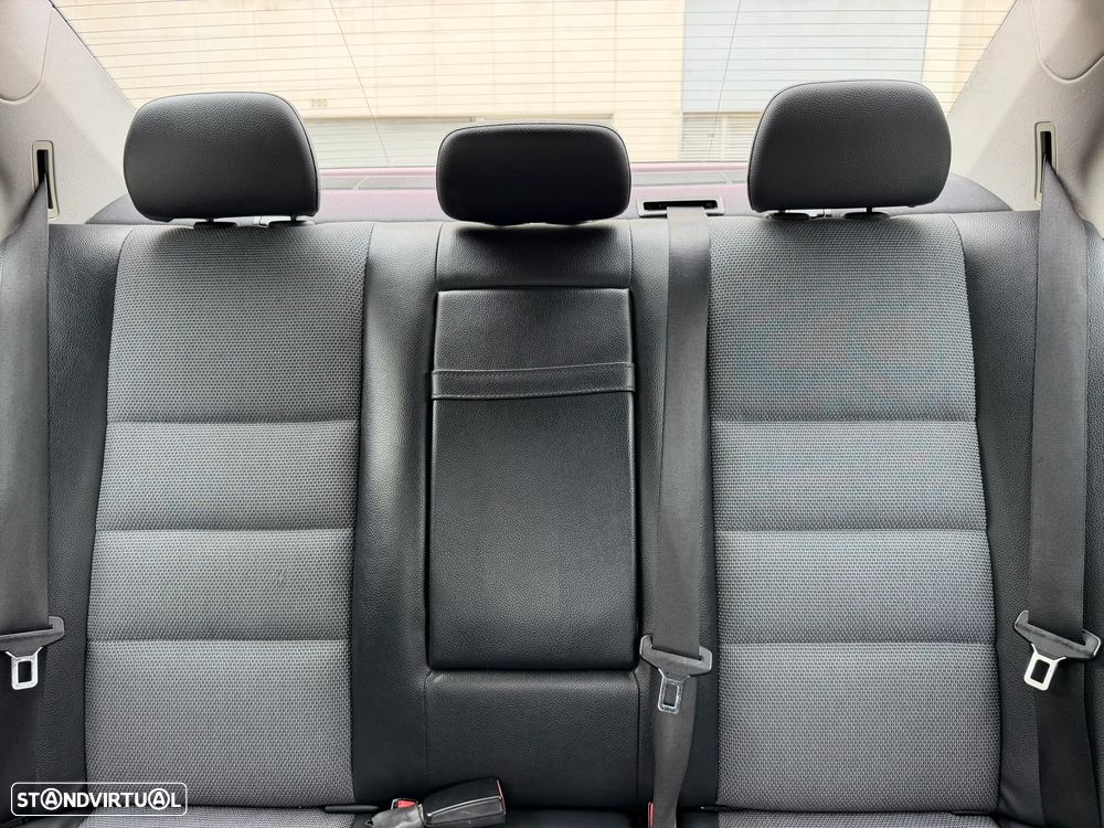 Mercedes-Benz C 220 CDI Avantgarde Aut. - 25