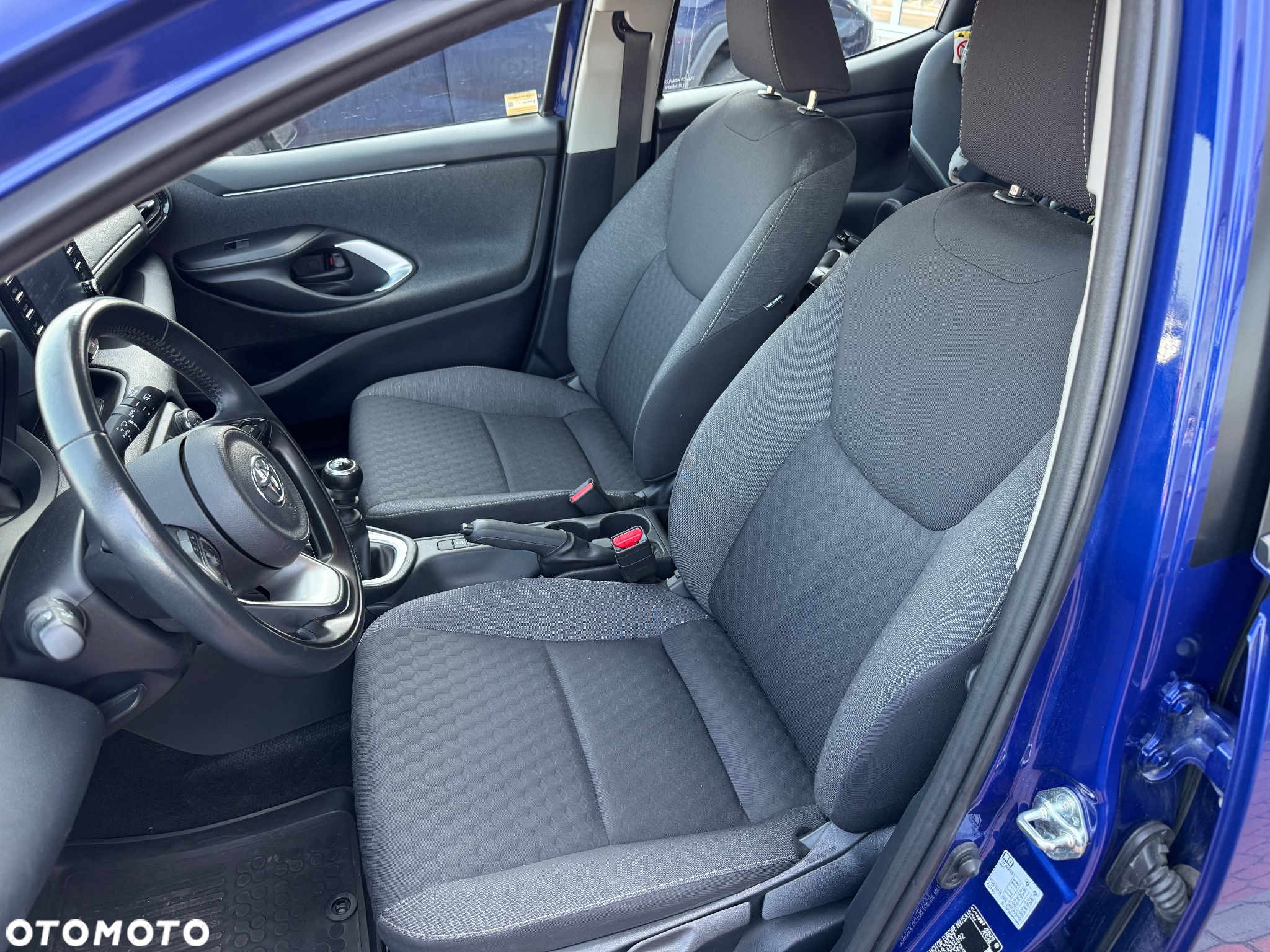 Toyota Yaris 1.5 Comfort - 6