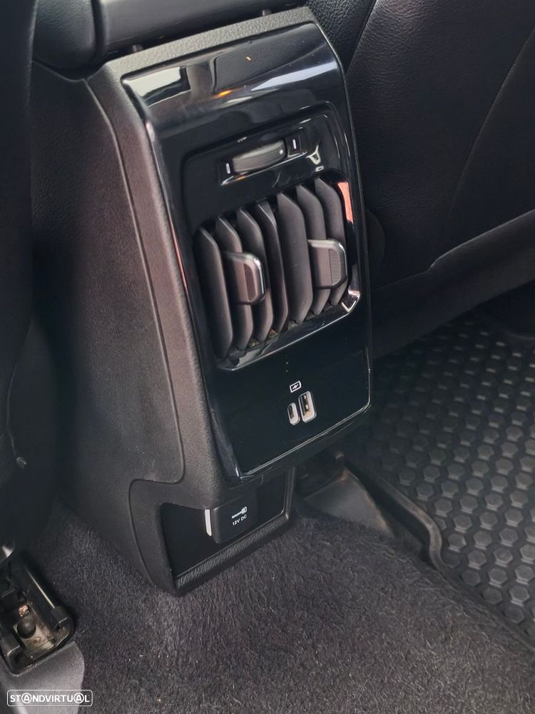 Jeep Compass - 32