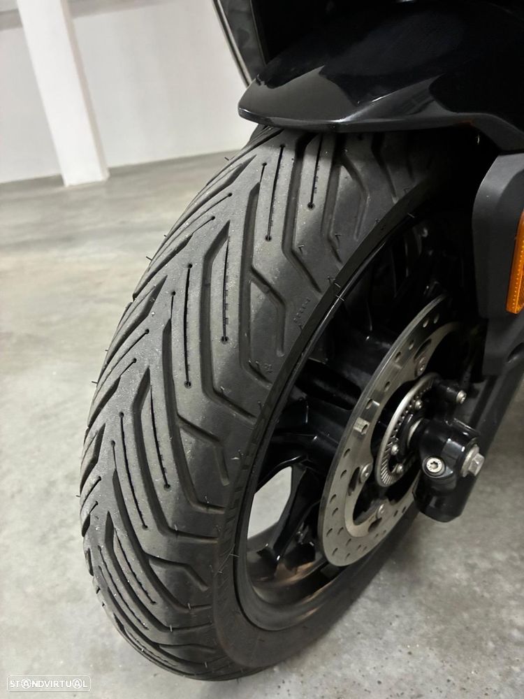 BMW C 400 GT Triple Black - 4