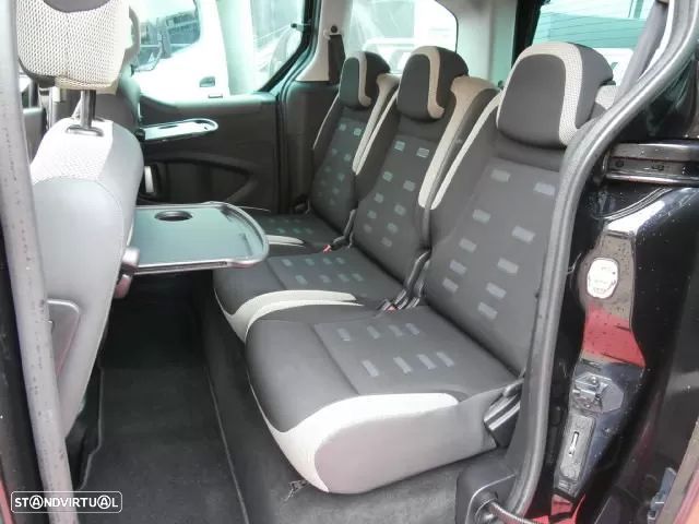 Citroën Berlingo Multispace HDi FAP XTR - 20