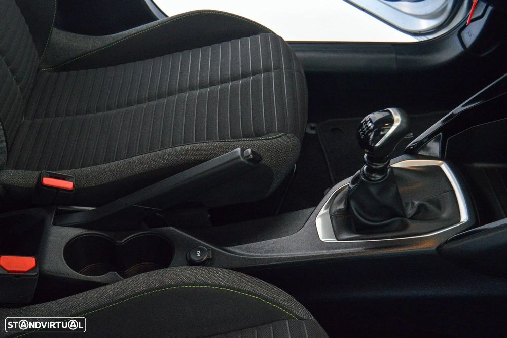 Peugeot 208 1.2 PureTech Active Pack - 42