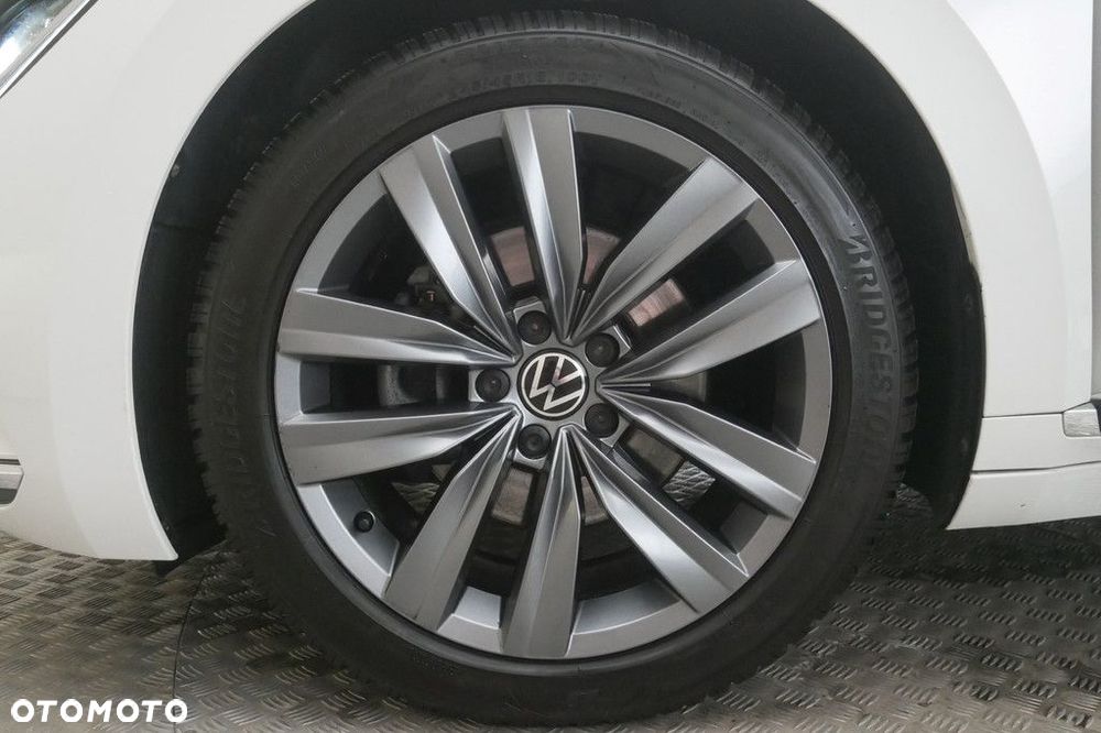 Volkswagen Arteon 2.0 TSI Essence DSG - 14