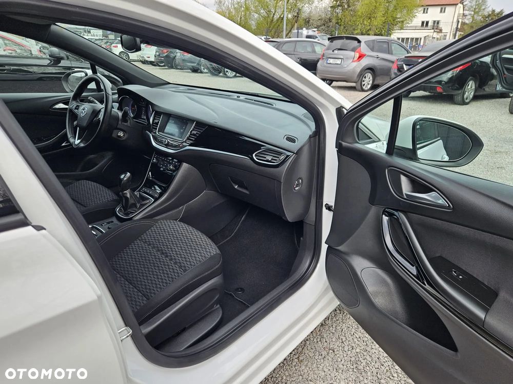 Opel Astra 1.4 Turbo Dynamic - 33