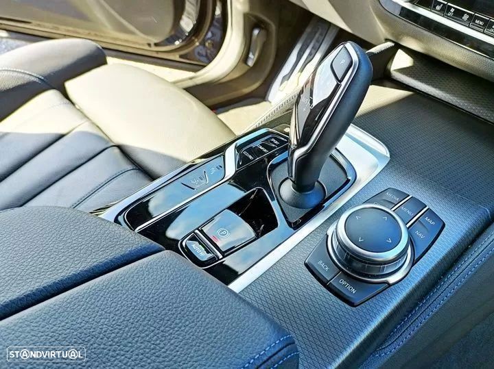 BMW 620 Gran Turismo d Pack M - 25